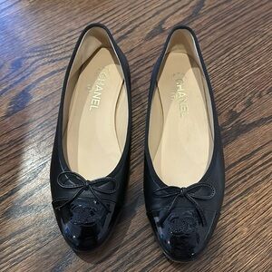 Chanel classic ballet flats (black) Size 39 Excellent condition
